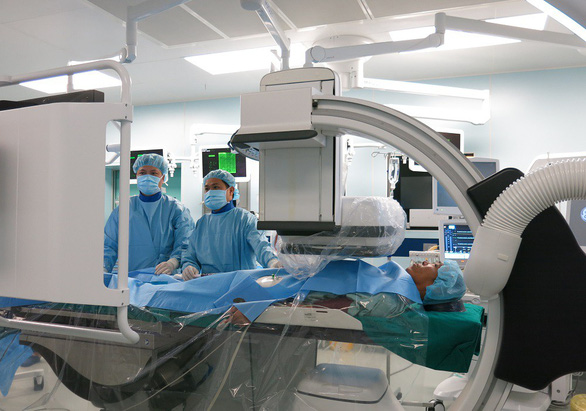 Nhật chuyển giao công nghệ điều trị ung thư gan cho Bệnh viện Vinmec - Ảnh 2.